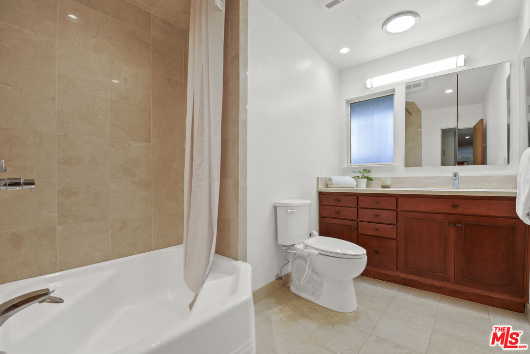 1405 Riviera Drive Pasadena, CA 91107 - Photo 15 of 21