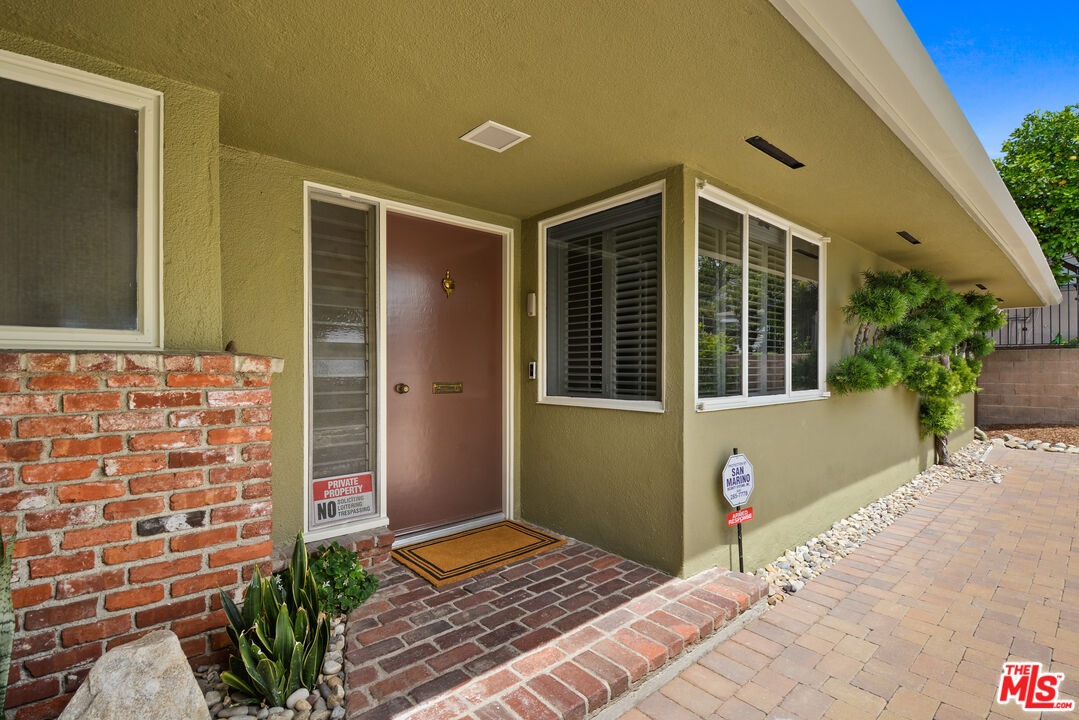 1405 Riviera Drive Pasadena, CA 91107 - Photo 2 of 21