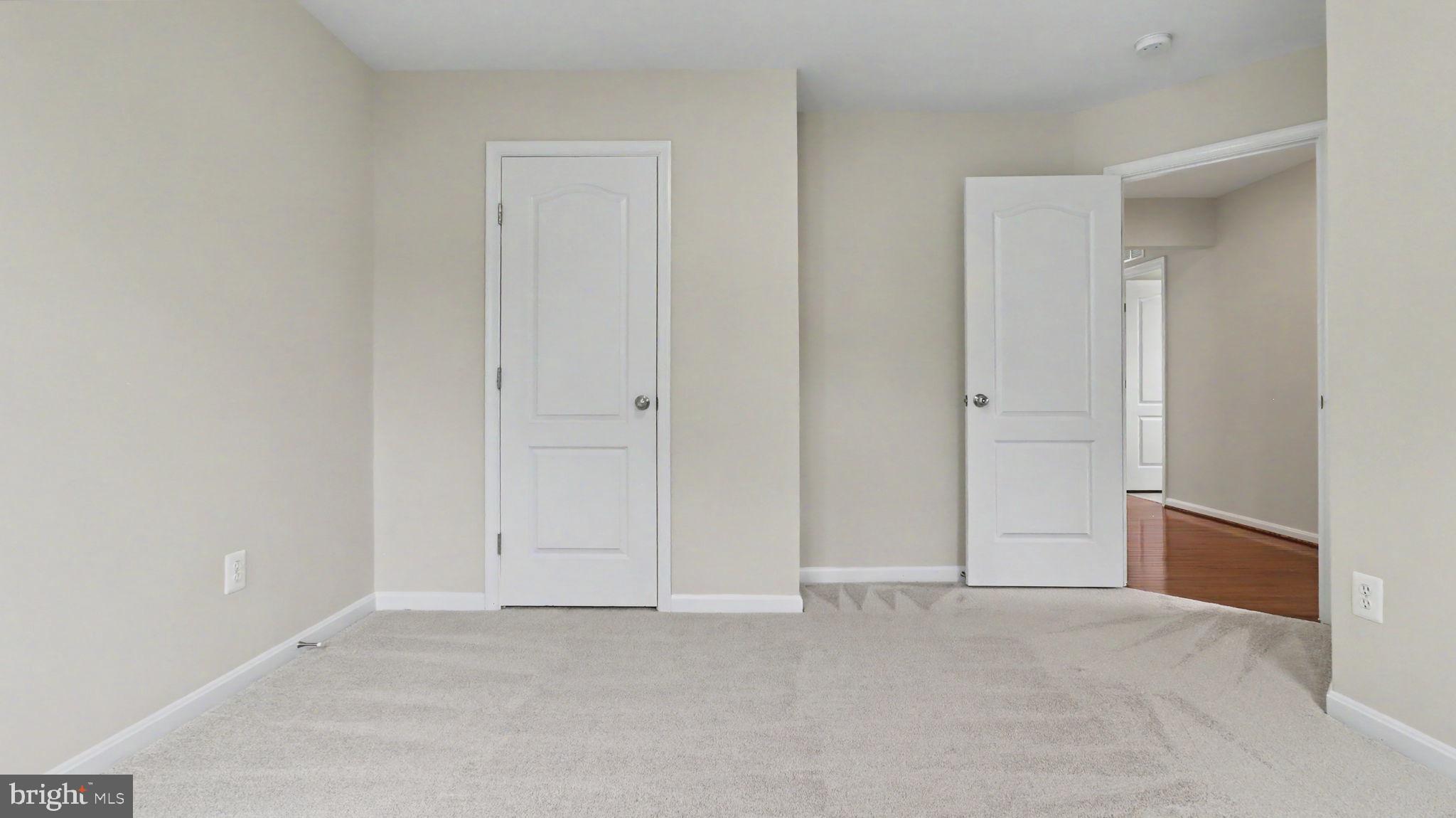 42371 Trellis Square Brambleton, VA 20148 - Photo 53 of 70 Spacious room with inviting light.