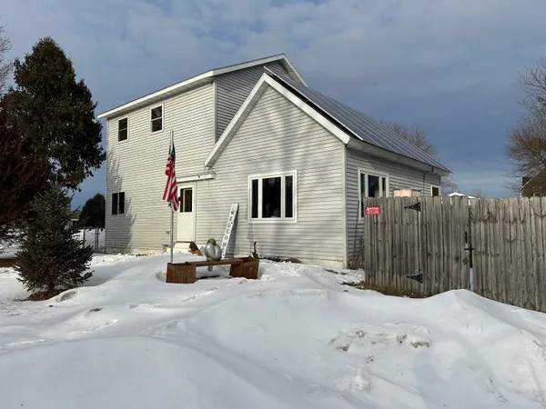 $210,000 | 245 Blaine Street, Almond, WI 54909