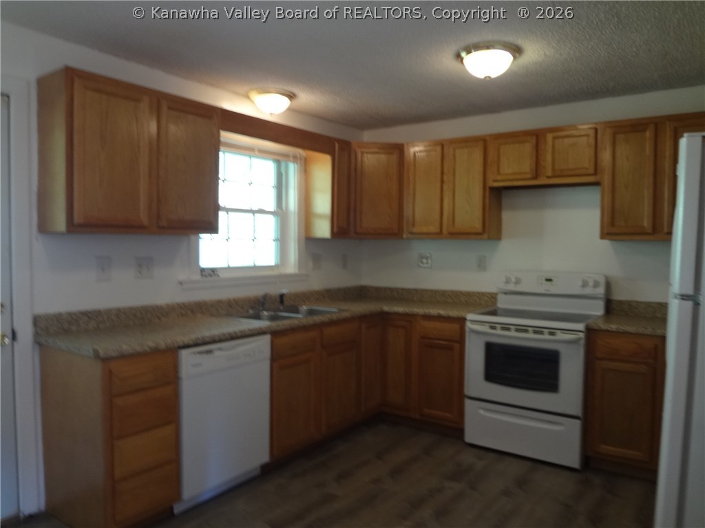 1126 Strawberry Road St. Albans, WV 25177 - Photo 6 of 17 Gallery Image 6