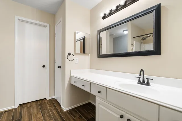 $2,650 | 26 South Vesper Bend Circle, The Woodlands, TX 77382