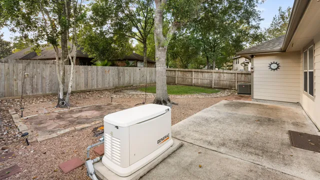 $2,650 | 26 South Vesper Bend Circle, The Woodlands, TX 77382