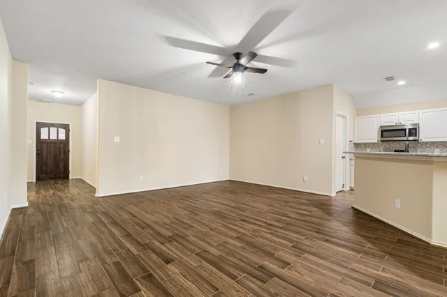 $2,650 | 26 South Vesper Bend Circle, The Woodlands, TX 77382