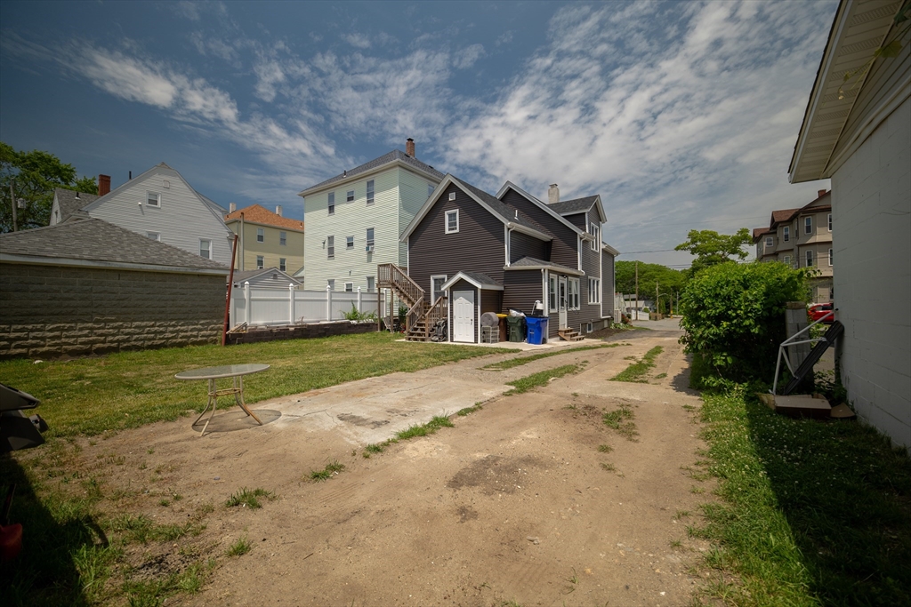 45 Lafayette Street Fall River, MA 02723 - Photo 5 of 18