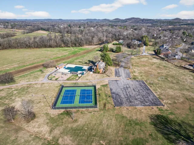 $879,900 | 511 Arbor Drive, Franklin, TN 37069