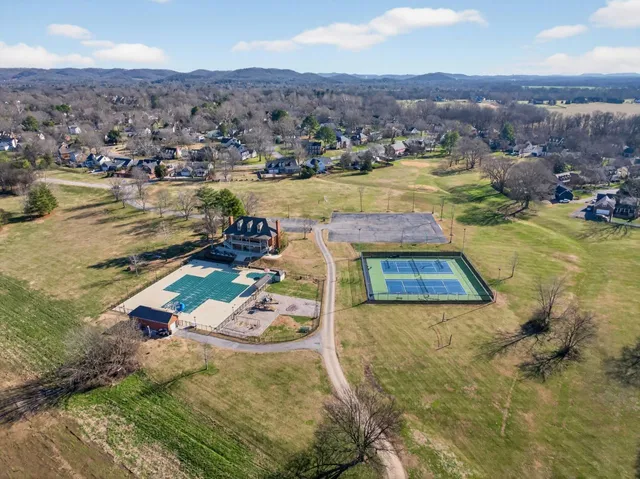 $879,900 | 511 Arbor Drive, Franklin, TN 37069