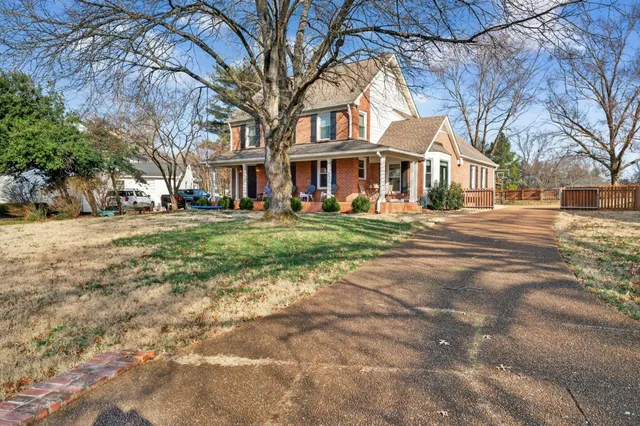 $879,900 | 511 Arbor Drive, Franklin, TN 37069