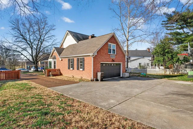 $879,900 | 511 Arbor Drive, Franklin, TN 37069
