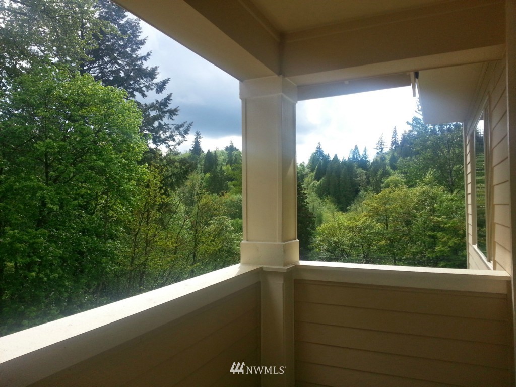 20049 94th Avenue Northeast Bothell, WA 98011 - Photo 8 of 23