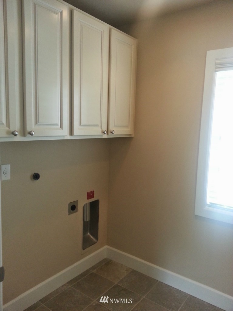 20049 94th Avenue Northeast Bothell, WA 98011 - Photo 10 of 23