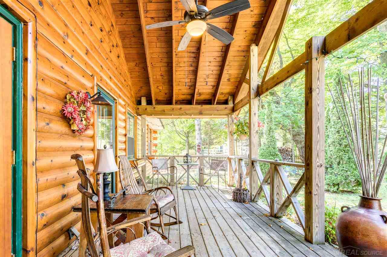 5376 North Lakeshore Road Deckerville, MI 48427 - Photo 11 of 65 Enjoy Your Up North Feel