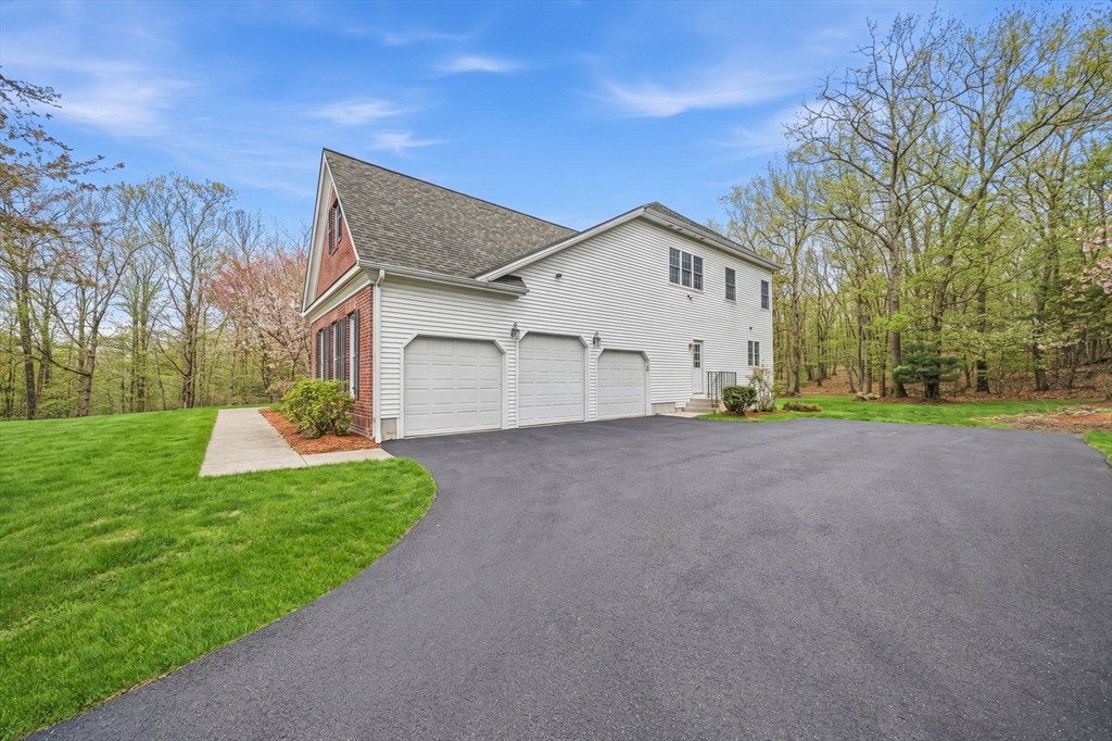 9 Overlook Road Hopkinton, MA 01748 - Photo 30 of 32