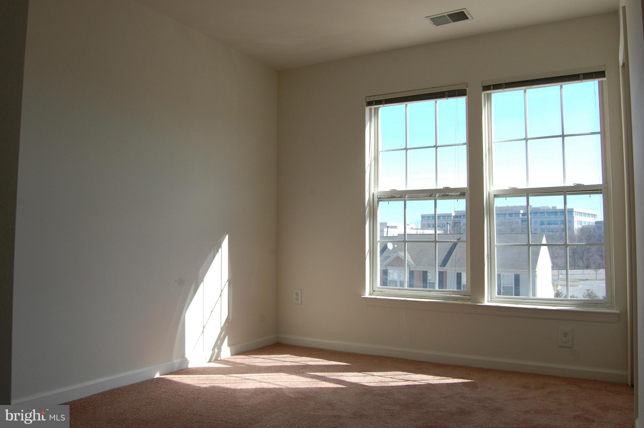 7636 Fairbrook Road Baltimore, MD 21244 - Photo 17 of 19 Bedroom