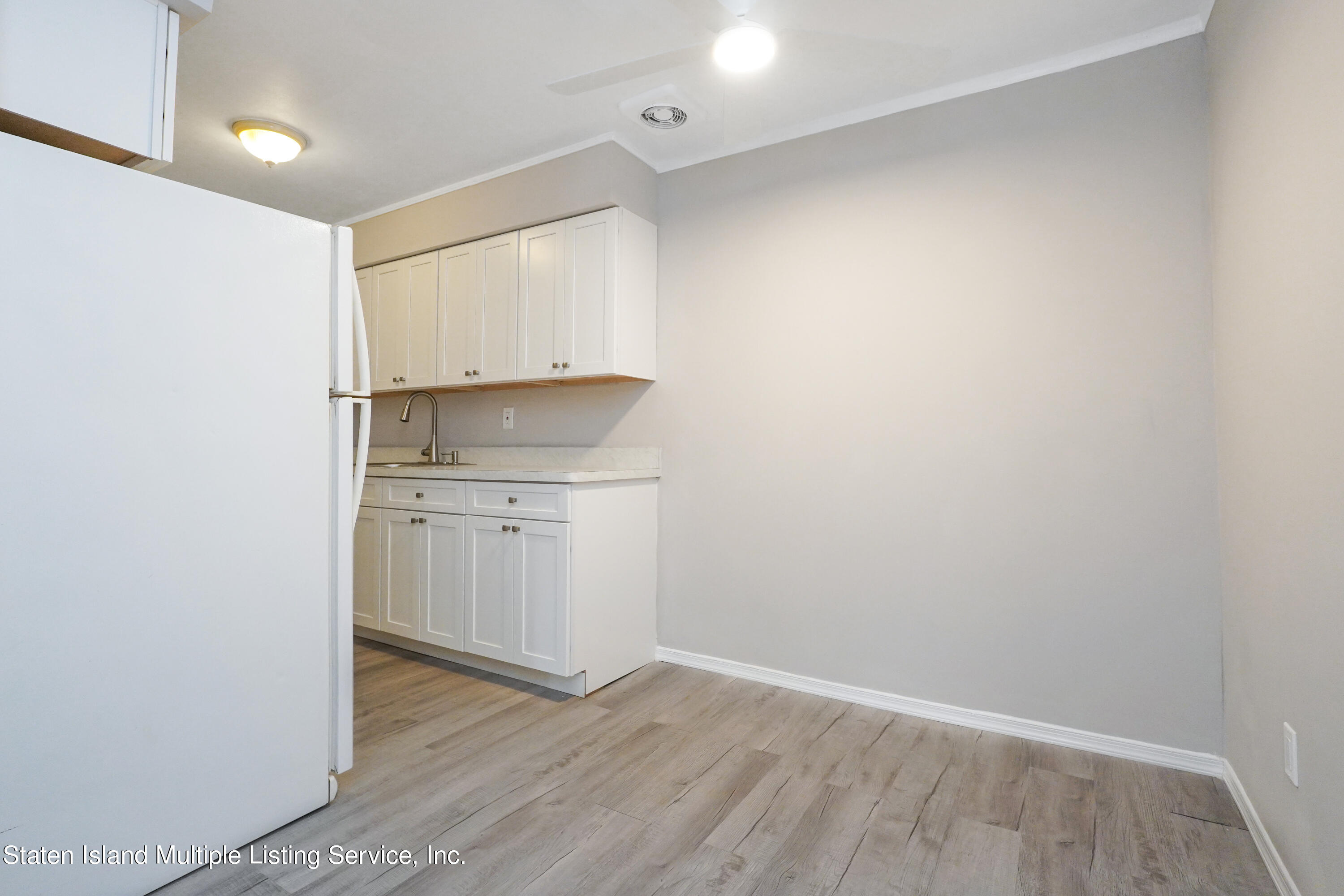 4189 Amboy Road, Unit 2A Staten Island, NY 10308 - Photo 7 of 29 Photo Jan 28 2019, 10 59 44 PM
