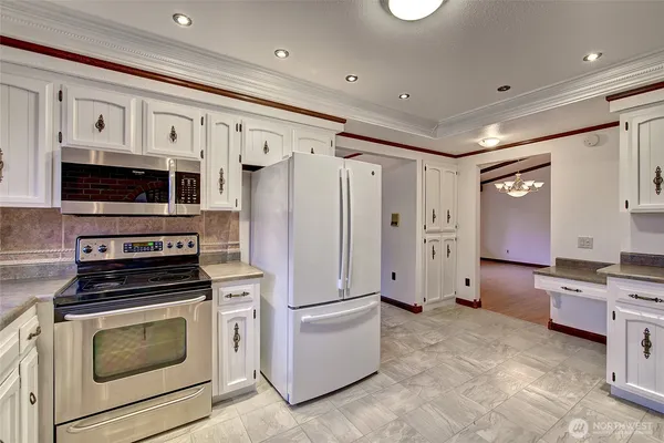 $1,500,000 | 5008 169th Street Southeast, Bothell, WA 98012