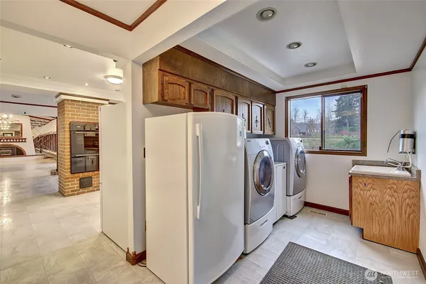 $1,500,000 | 5008 169th Street Southeast, Bothell, WA 98012