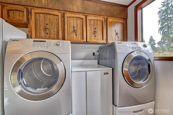 $1,500,000 | 5008 169th Street Southeast, Bothell, WA 98012