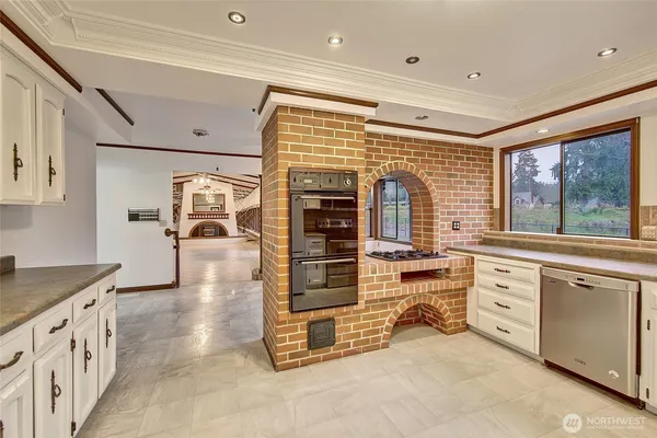 $1,500,000 | 5008 169th Street Southeast, Bothell, WA 98012