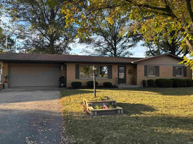 $205,000 | 1224 West Clark, Berne, IN 46711