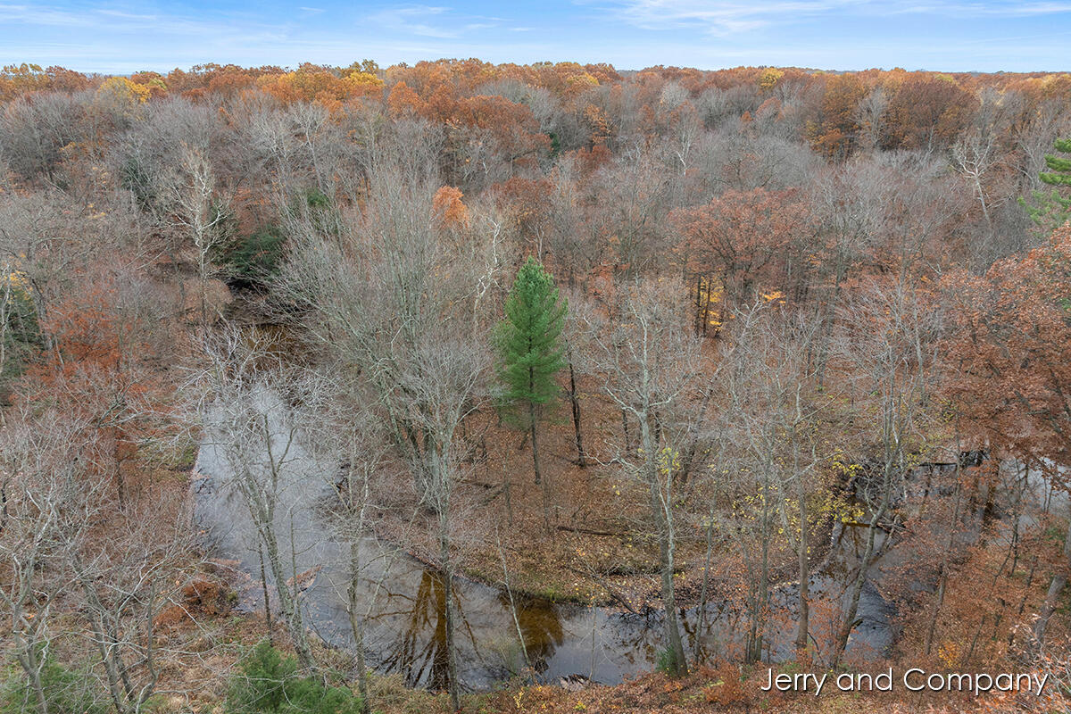 105th Avenue Pullman, MI 49450 - Photo 25 of 39 IMG_1015