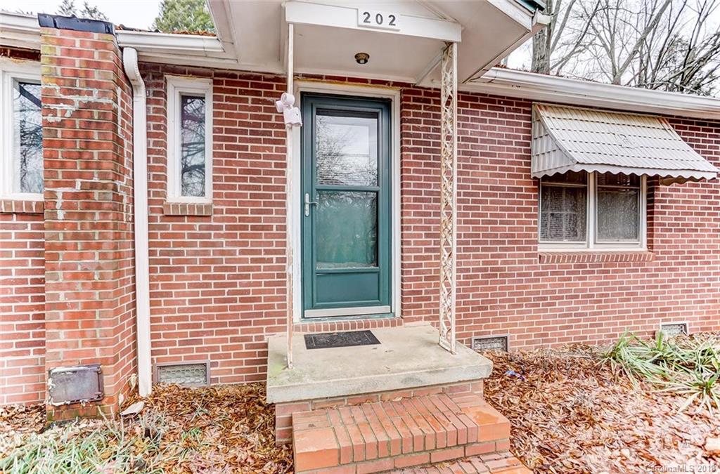 202 Forest Dellinger Road Bessemer City, NC 28016 - Photo 4 of 20 Gallery Image 4