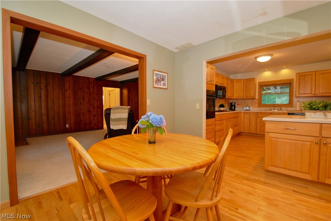 38036 Ridge Road Willoughby, OH 44094 - Photo 10 of 31