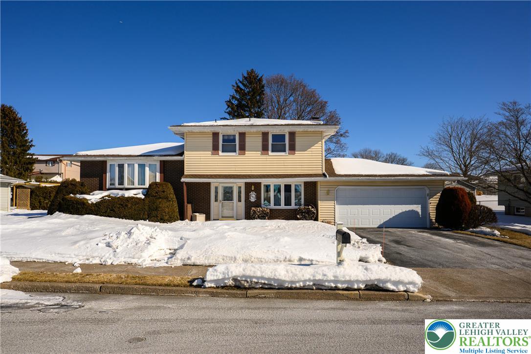 4487 Memphis Road Whitehall, PA 18052 - Photo 2 of 47