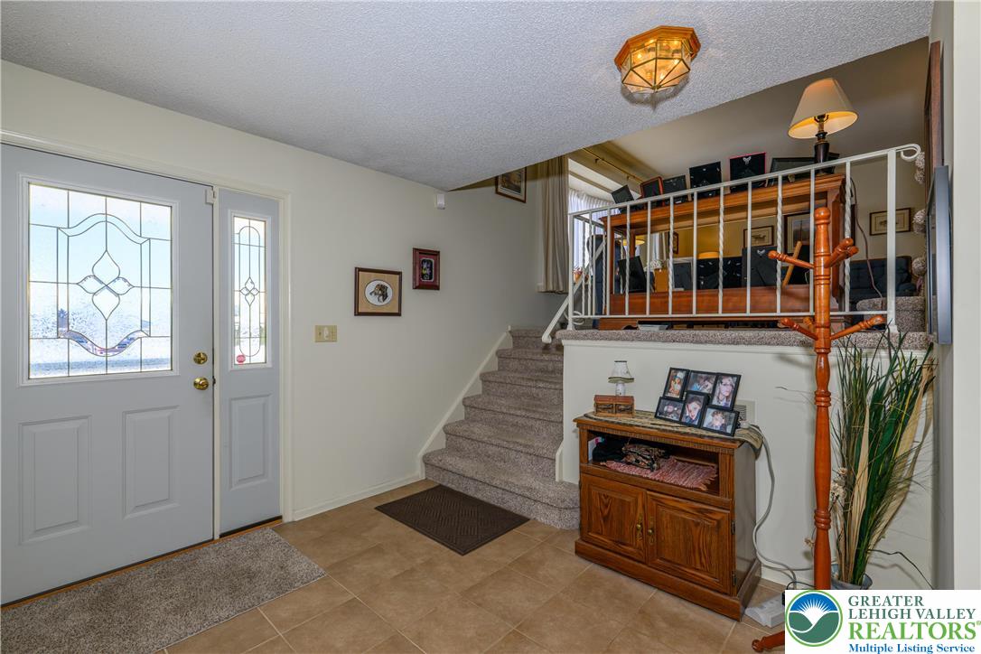 4487 Memphis Road Whitehall, PA 18052 - Photo 29 of 47