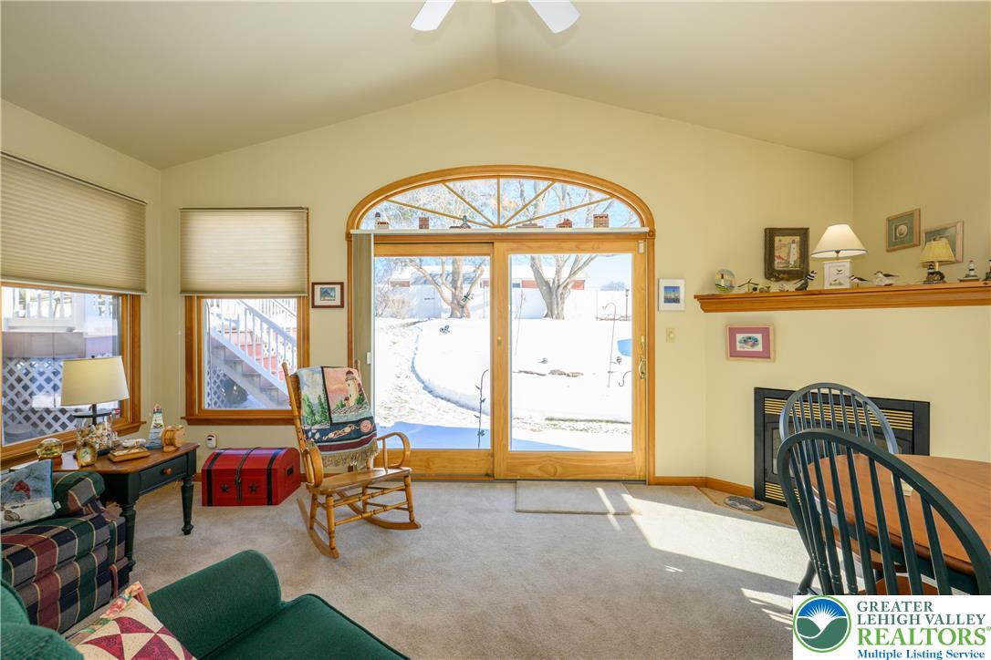 4487 Memphis Road Whitehall, PA 18052 - Photo 37 of 47