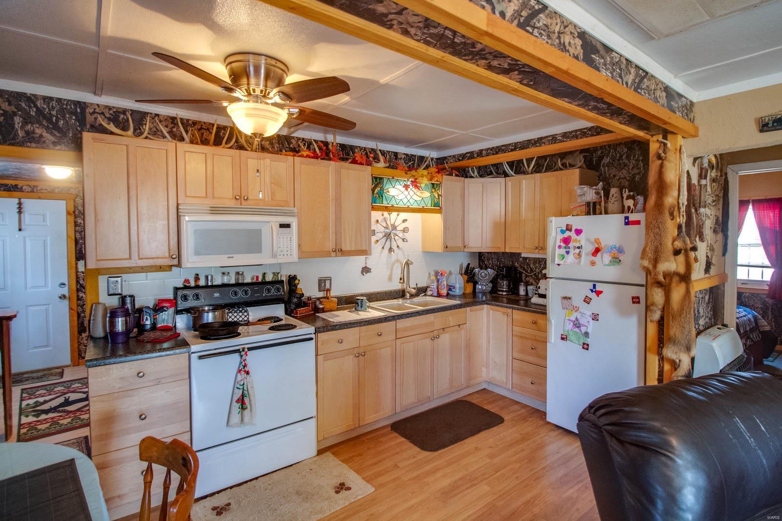 17953 Coon Creek Road Fieldon, IL 62031 - Photo 18 of 31