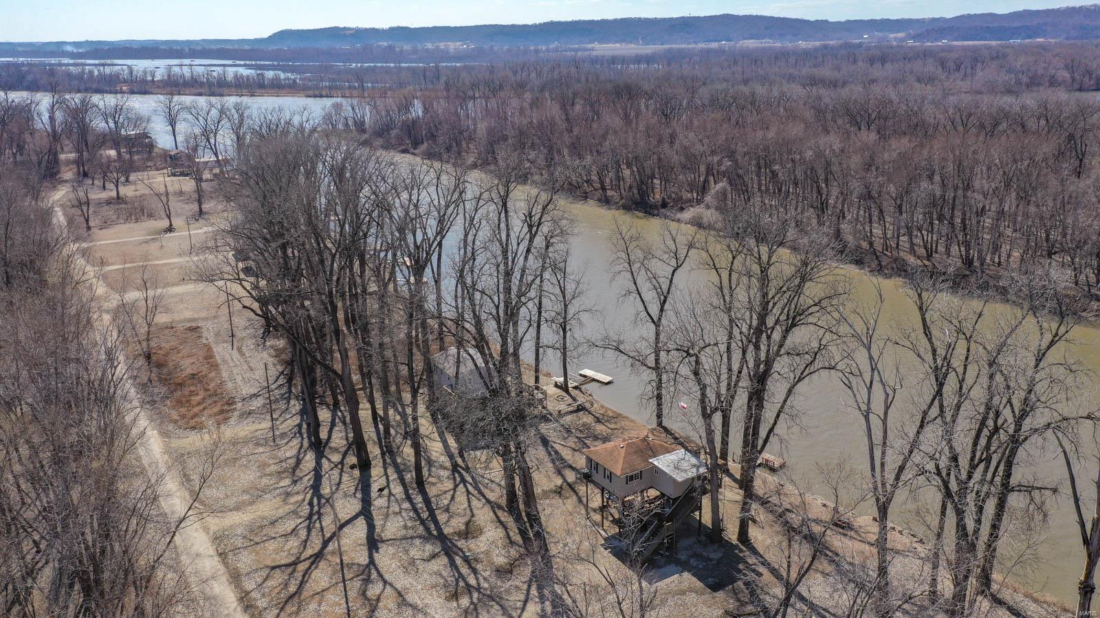 17953 Coon Creek Road Fieldon, IL 62031 - Photo 2 of 31