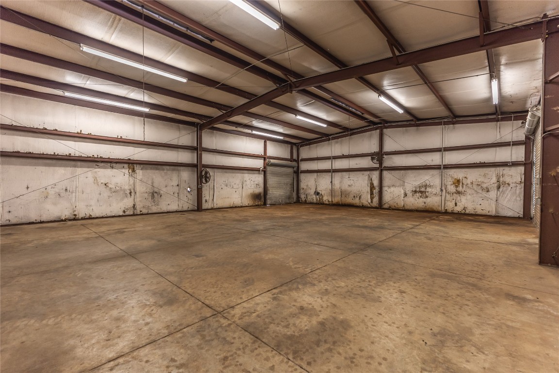 7502 Wells Trace Manor, TX 78653 - Photo 6 of 31 a view of garage