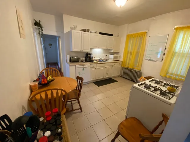 $3,975 | 162 Kelton Street, Unit 1, Boston, MA 02134