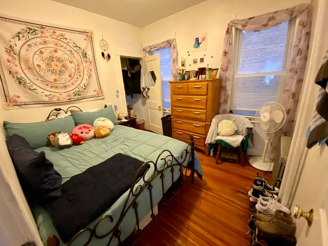 $3,975 | 162 Kelton Street, Unit 1, Boston, MA 02134