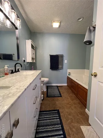 $299,900 | 1221 Casey Lane, Rolla, MO 65401