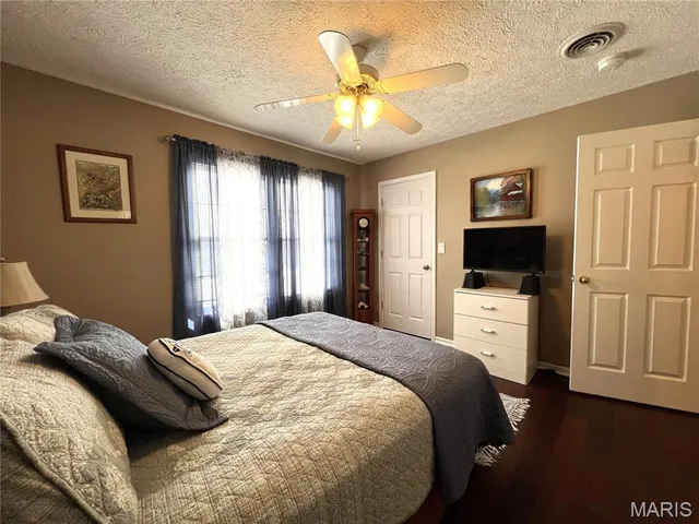 $299,900 | 1221 Casey Lane, Rolla, MO 65401