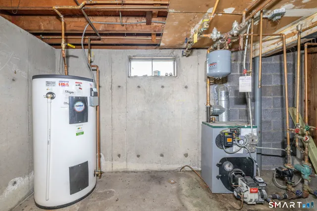 $299,000 | 32 Forest Court North, Hamden, CT 06518