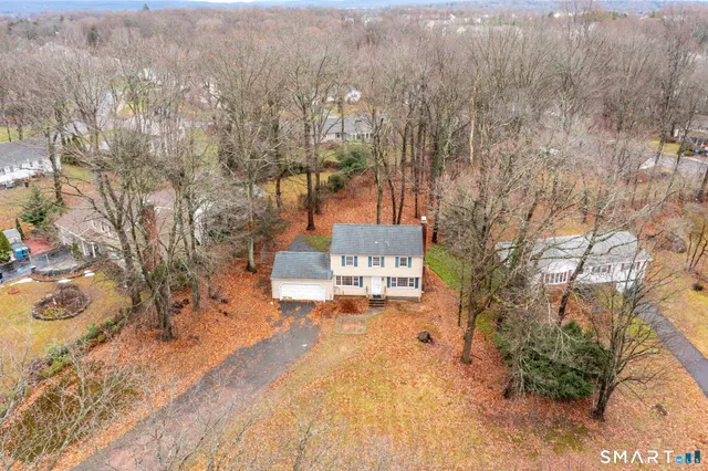 $299,000 | 32 Forest Court North, Hamden, CT 06518