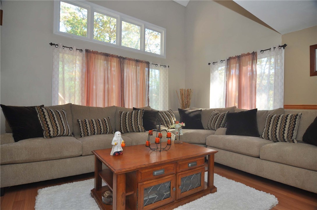 79 West Log Bridge Road Coventry, RI 02816 - Photo 11 of 31