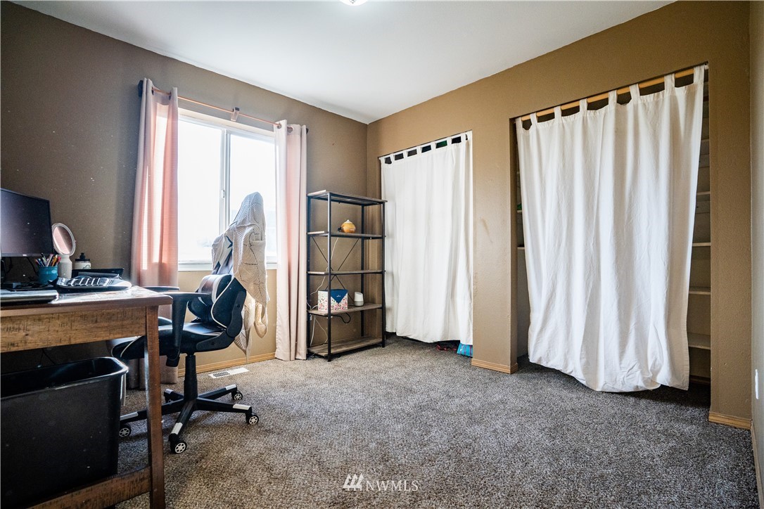 8036 188th Avenue Southwest Rochester, WA 98579 - Photo 22 of 34