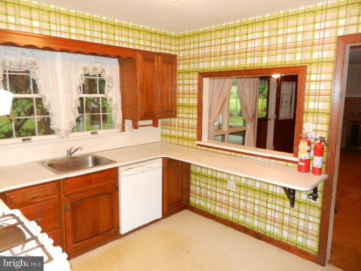 32 Lake Road Oley, PA 19547 - Photo 9 of 25 Gallery Image 9