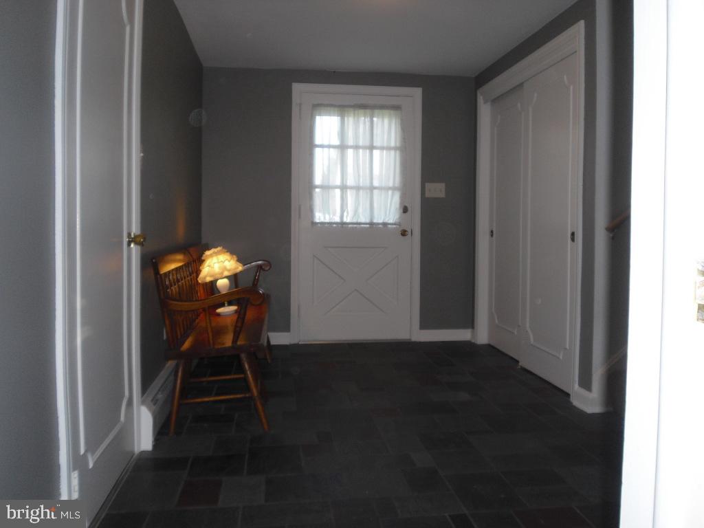 1129 Richmond Road Lancaster, PA 17603 - Photo 11 of 44 Gallery Image 11