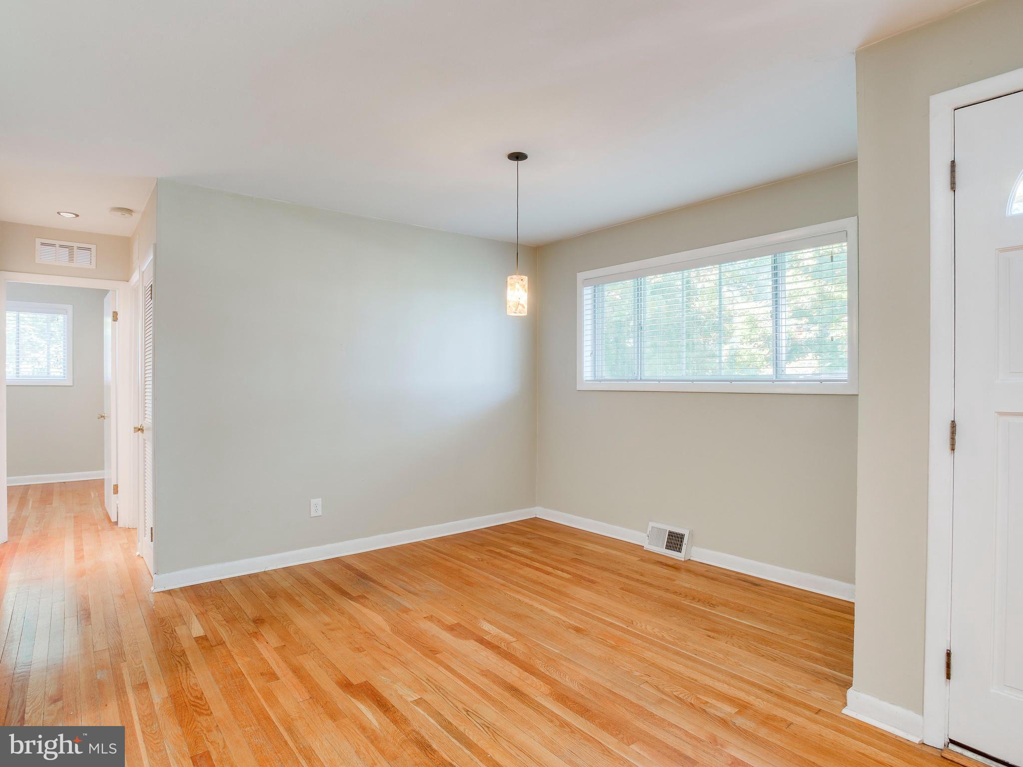 519 Epsom Road, Unit 1D Towson, MD 21286 - Photo 12 of 30 Dining Room