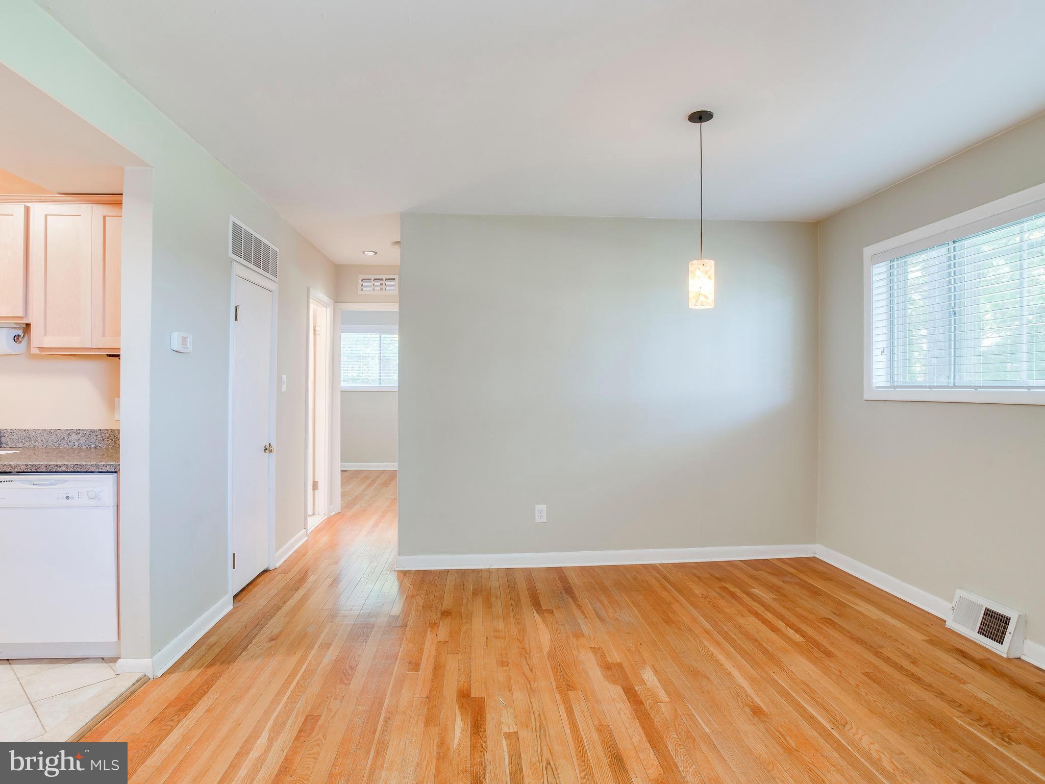 519 Epsom Road, Unit 1D Towson, MD 21286 - Photo 14 of 30 Dining Room