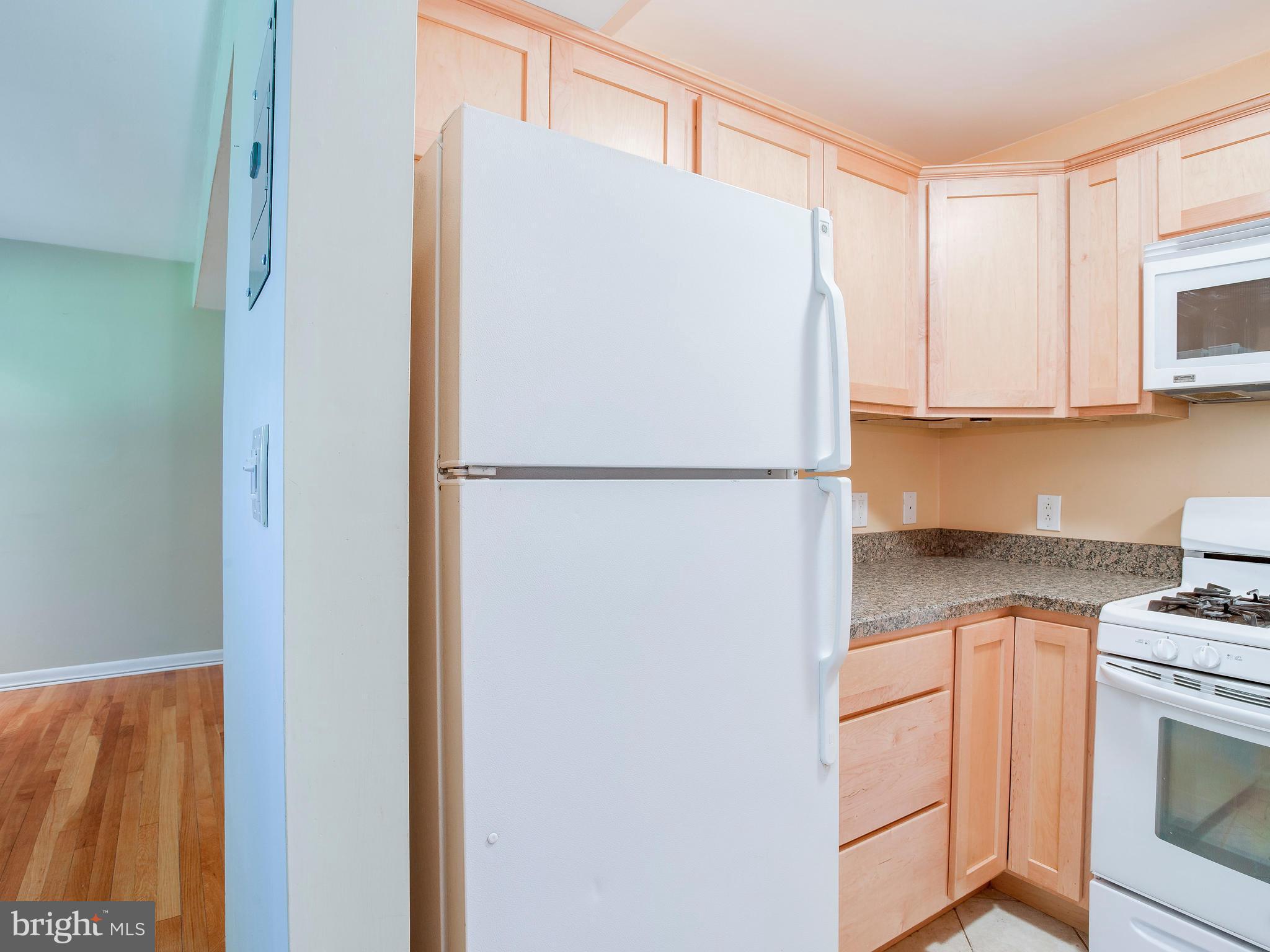 519 Epsom Road, Unit 1D Towson, MD 21286 - Photo 17 of 30 Kitchen