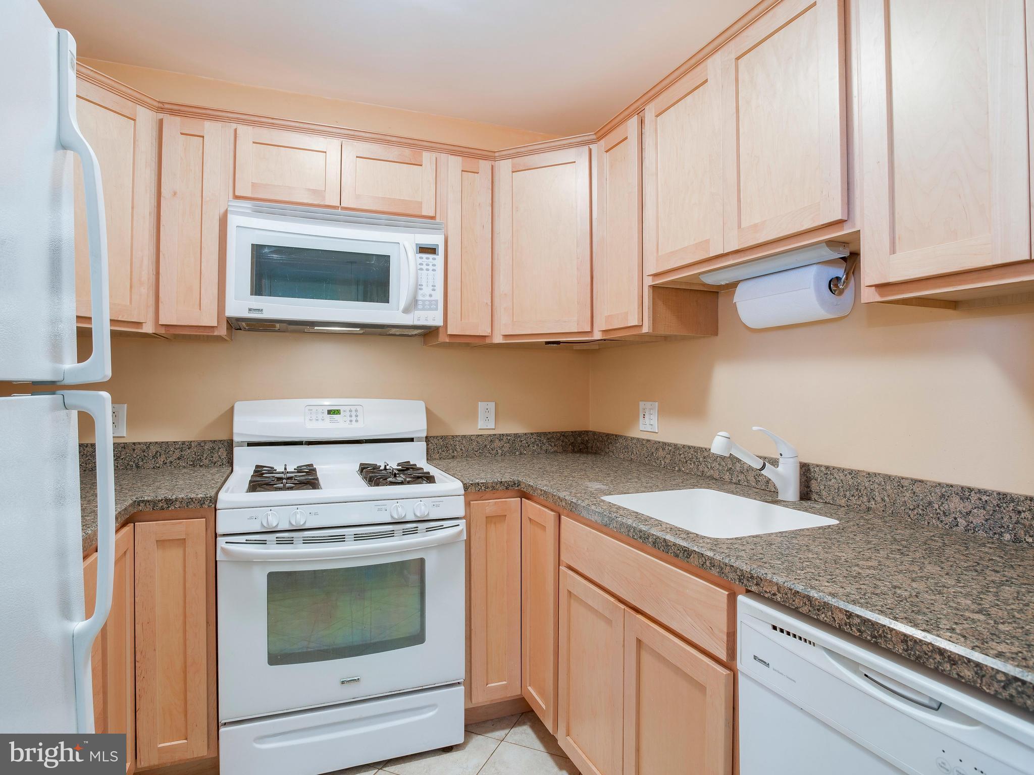 519 Epsom Road, Unit 1D Towson, MD 21286 - Photo 19 of 30 Kitchen