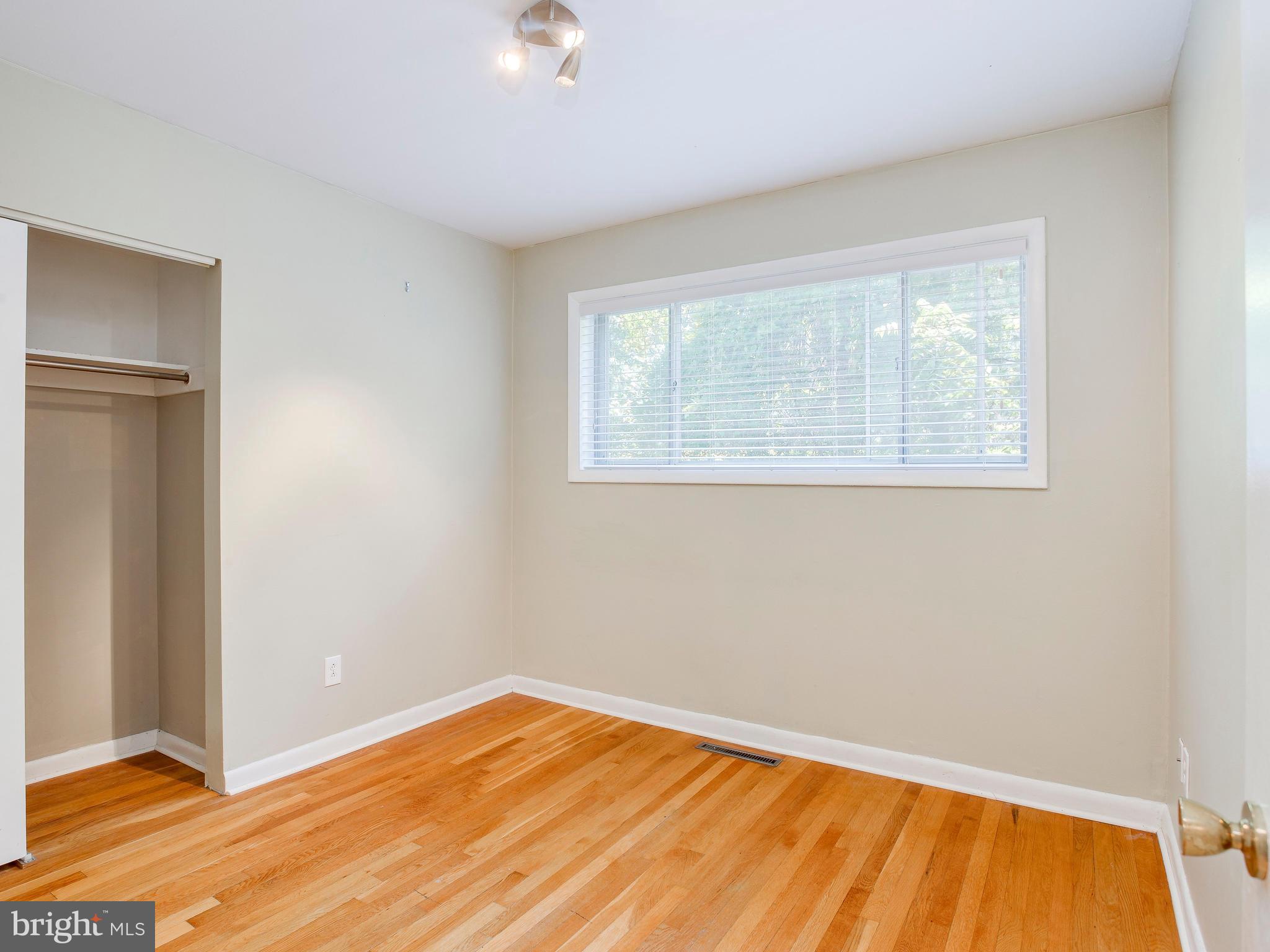 519 Epsom Road, Unit 1D Towson, MD 21286 - Photo 27 of 30 Bedroom