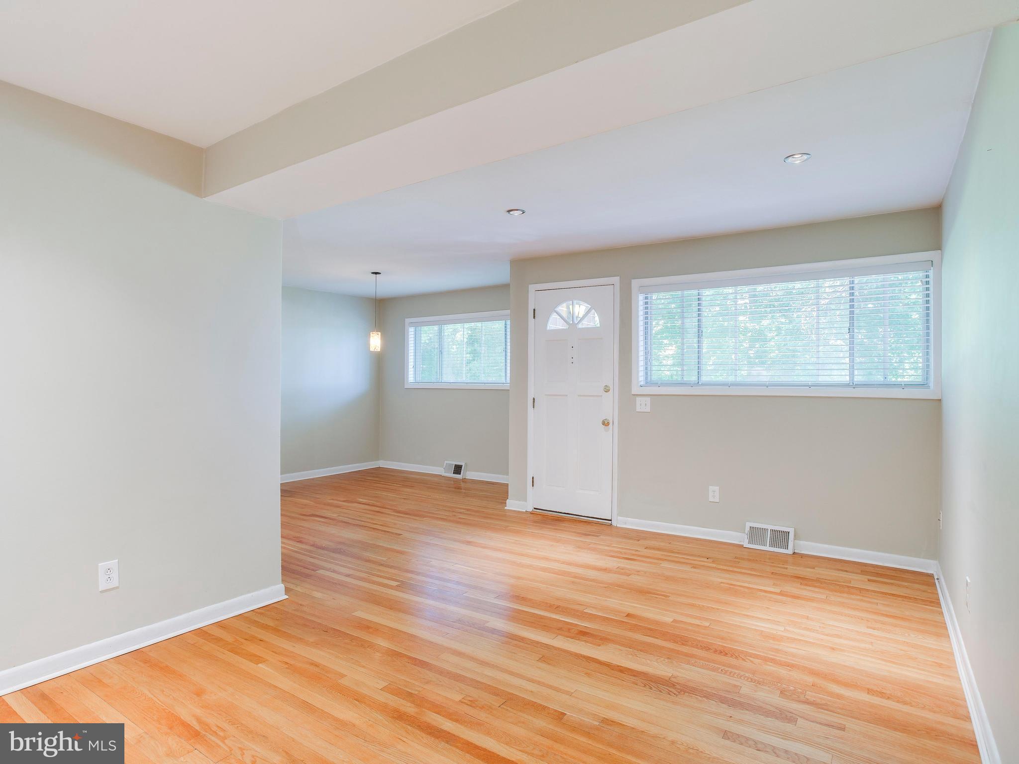519 Epsom Road, Unit 1D Towson, MD 21286 - Photo 10 of 30 Family Room