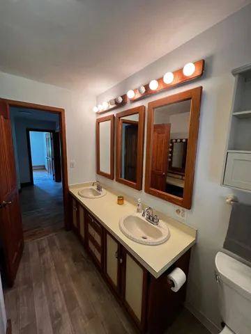 $325,000 | 14083 Highway 37, Battle Creek, MI 49017